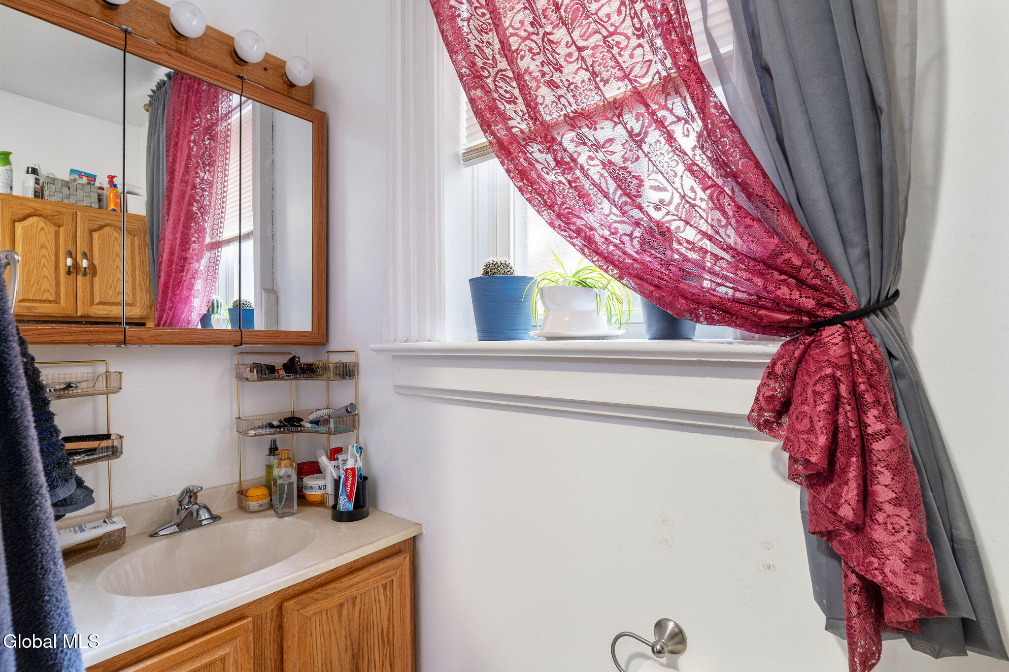 210 Union Street Schenectady, NY 12305 - Photo 15 of 40 15-210UnionSt_15