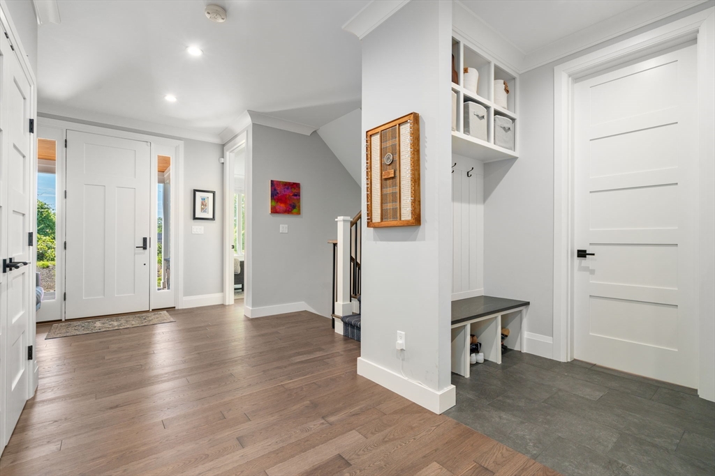 1058 Beacon Street, Unit 2 Newton, MA 02459 - Photo 4 of 40