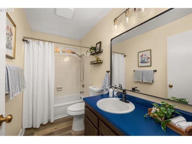 $249,000 | 1696 Northwest Rolling Hill Drive, Beaverton, OR 97006