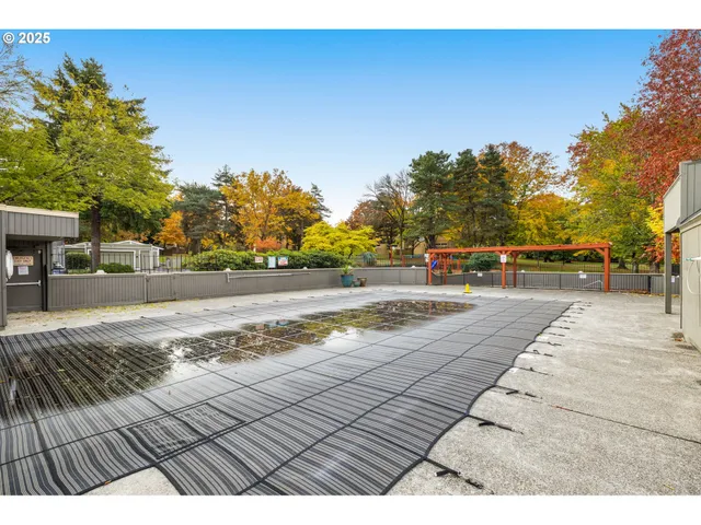 $249,000 | 1696 Northwest Rolling Hill Drive, Beaverton, OR 97006