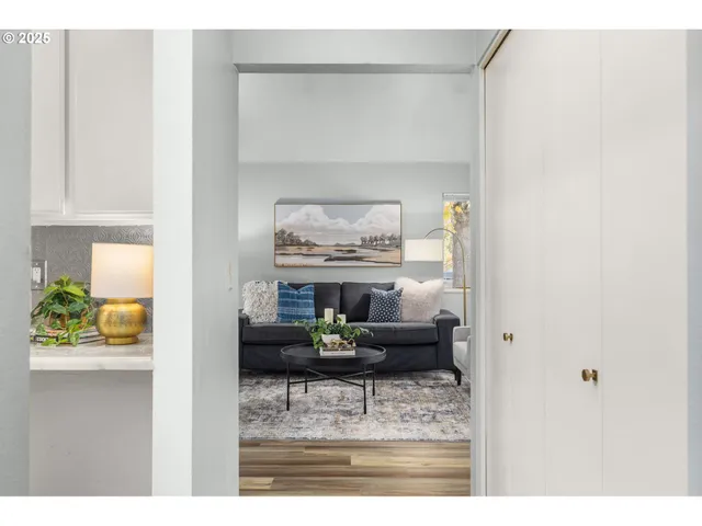 $249,000 | 1696 Northwest Rolling Hill Drive, Beaverton, OR 97006