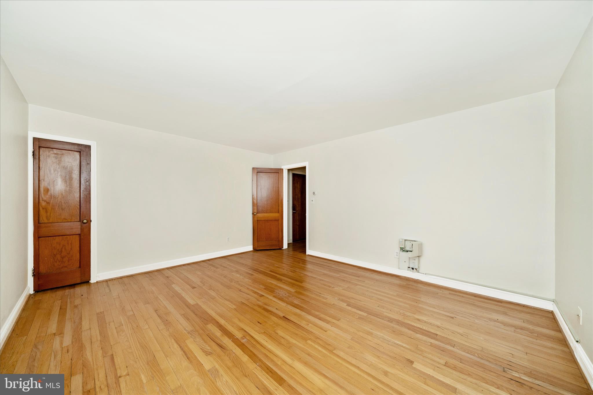 25930 Ridge Road Damascus, MD 20872 - Photo 25 of 62 Unit 4 Living Room