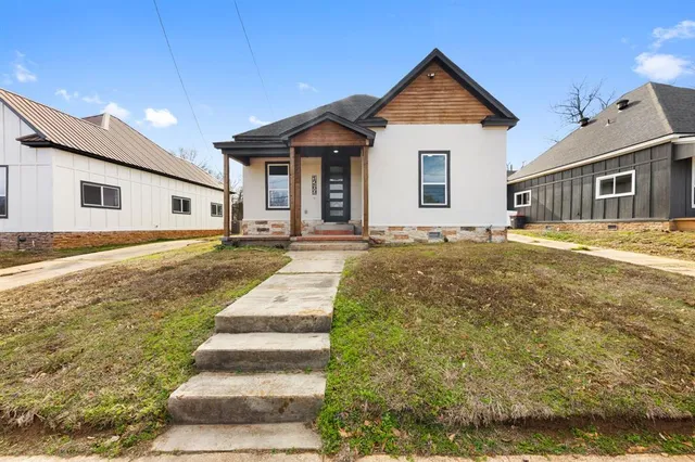 $195,000 | 1269 Bonham Street, Paris, TX 75460