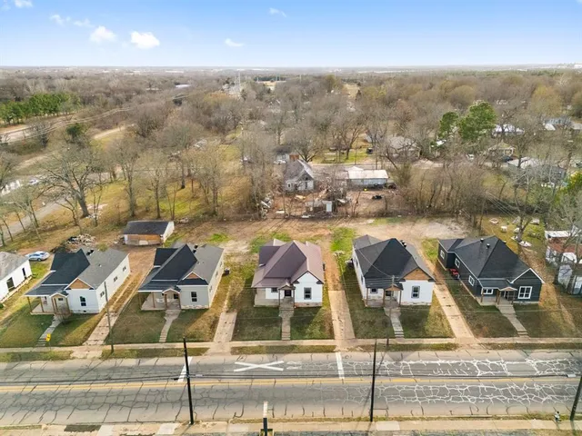 $195,000 | 1269 Bonham Street, Paris, TX 75460