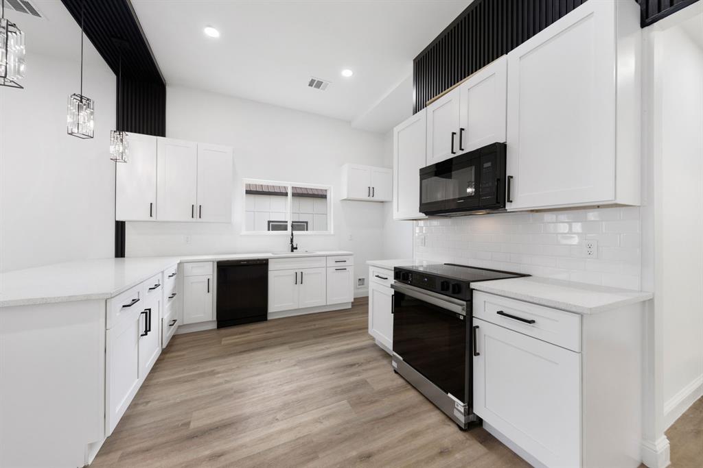 1269 Bonham Street Paris, TX 75460 - Photo 10 of 32