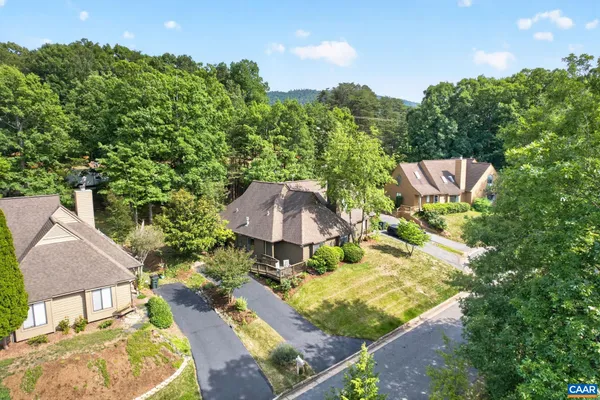 $385,000 | 43 Creekside Circle, Charlottesville, VA 22902