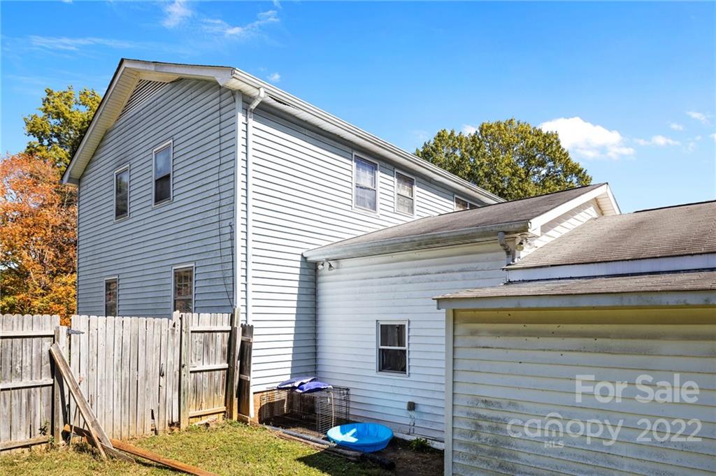5418 Toano Road Charlotte, NC 28215 - Photo 6 of 48 Gallery Image 6