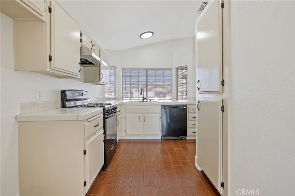 1171 State Street Hanford, CA 93230 - Photo 7 of 27