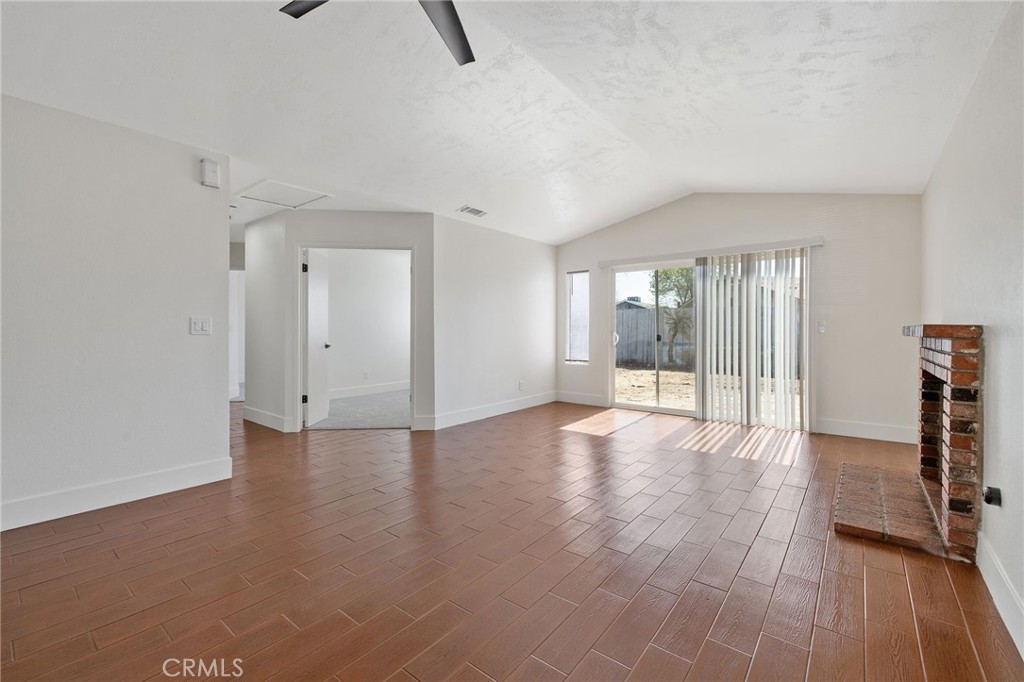 1171 State Street Hanford, CA 93230 - Photo 10 of 27