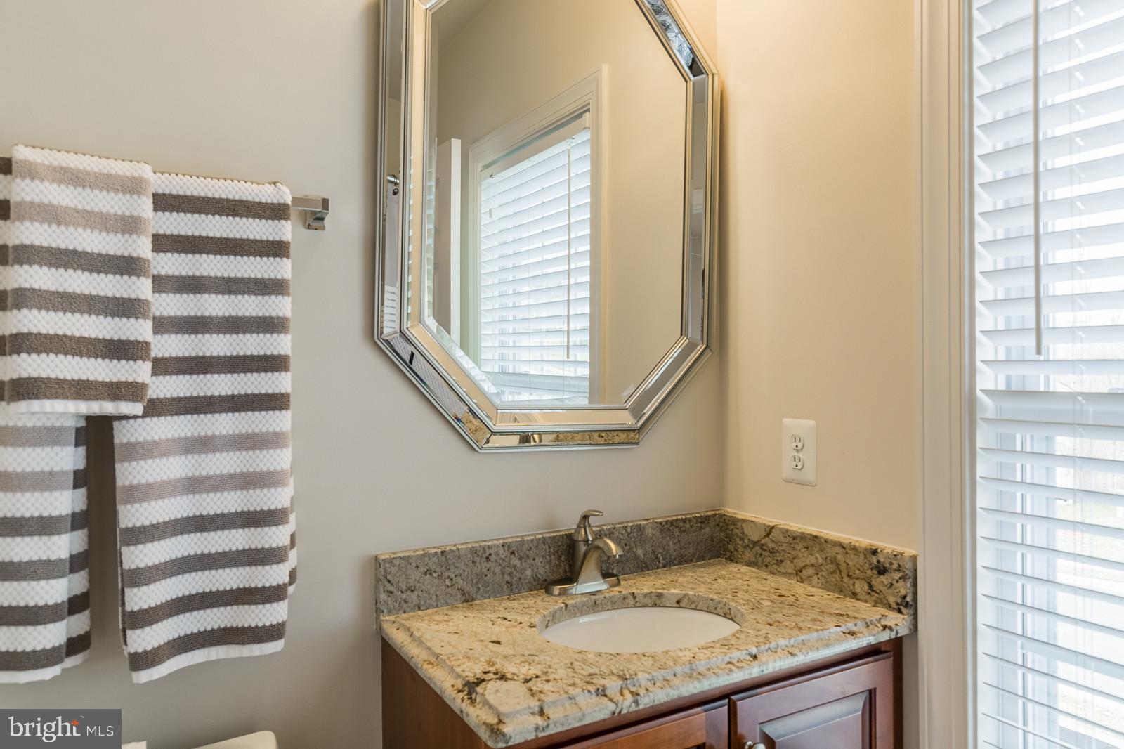 18487 Kerill Road Triangle, VA 22172 - Photo 32 of 45 4th bedroom with full bath