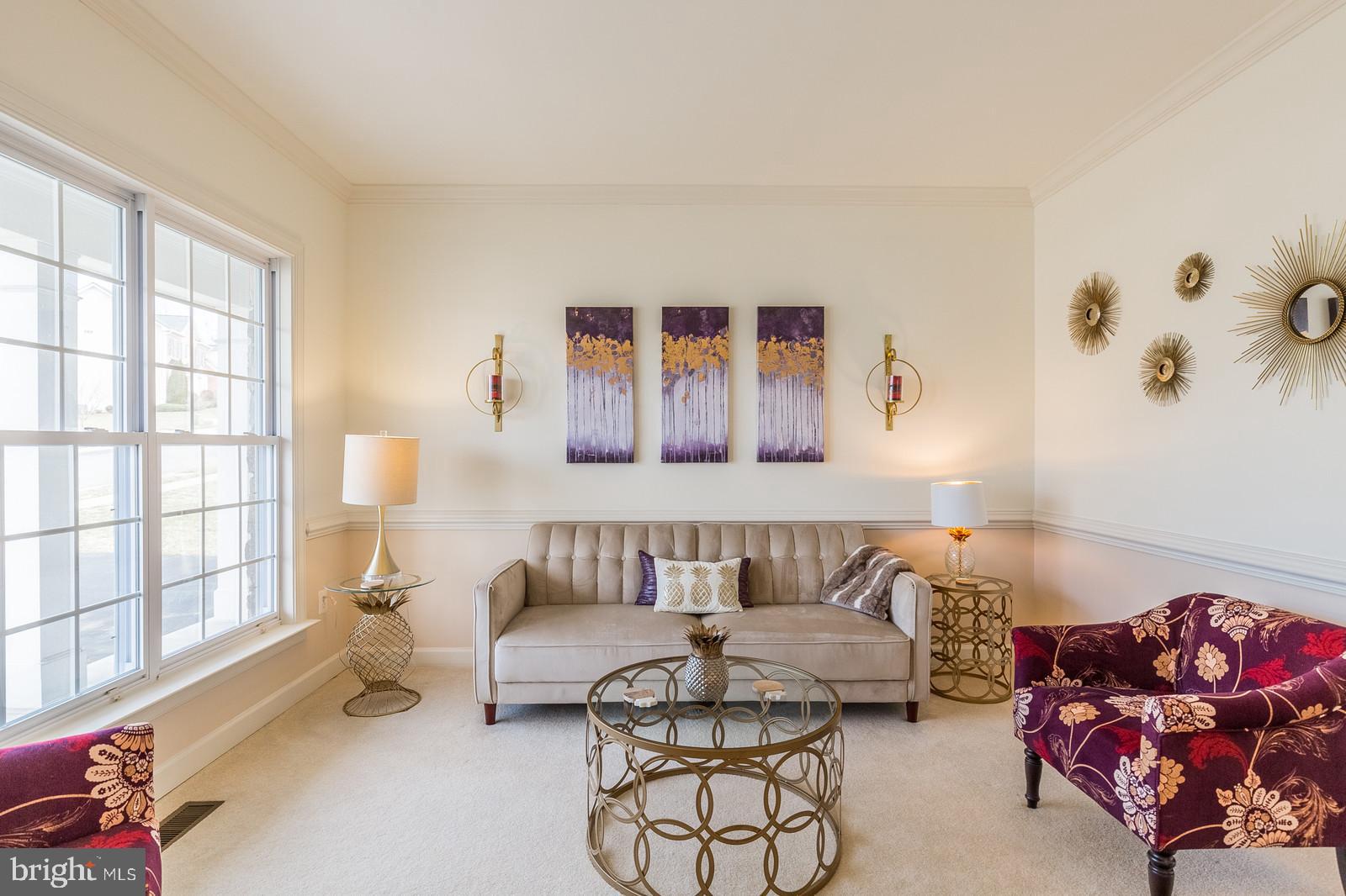 18487 Kerill Road Triangle, VA 22172 - Photo 5 of 45 Cozy sitting area to engage with friends & guests