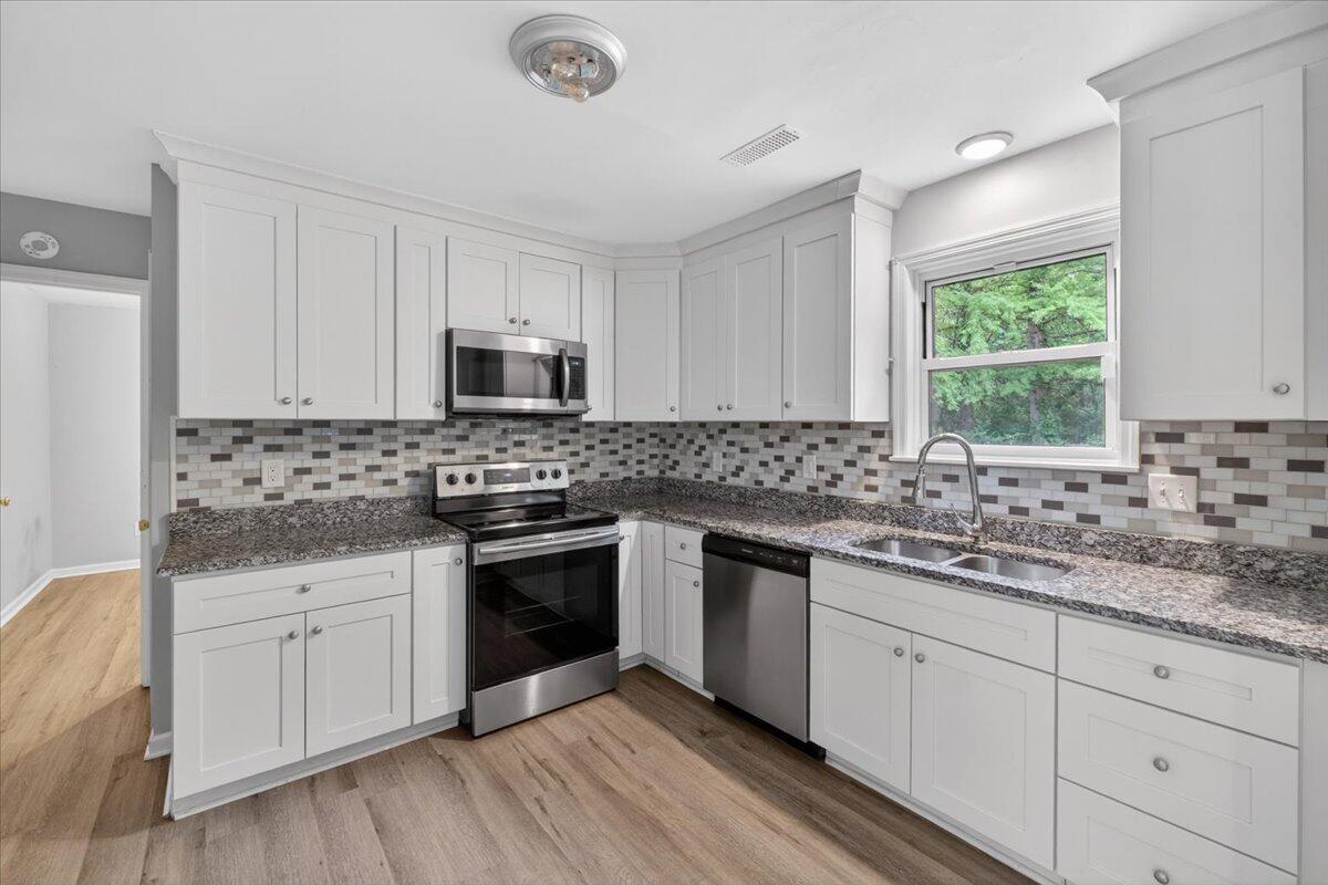 519 Temple Road Ladson, SC 29456 - Photo 12 of 29 13-Square One Team - DSC01095