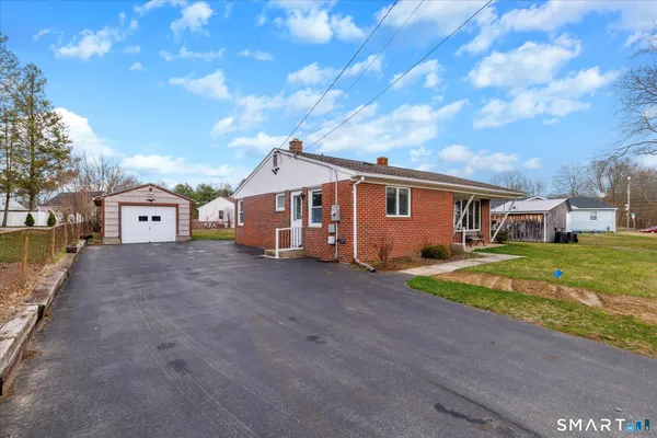 $320,000 | 10 Packerville Road, Plainfield, CT 06374