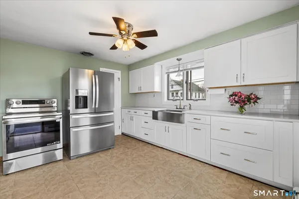 $320,000 | 10 Packerville Road, Plainfield, CT 06374