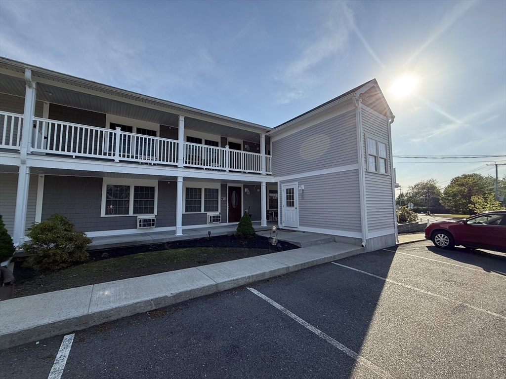 146 South Main Street, Unit 2D Clinton, MA 01510 - Photo 23 of 32