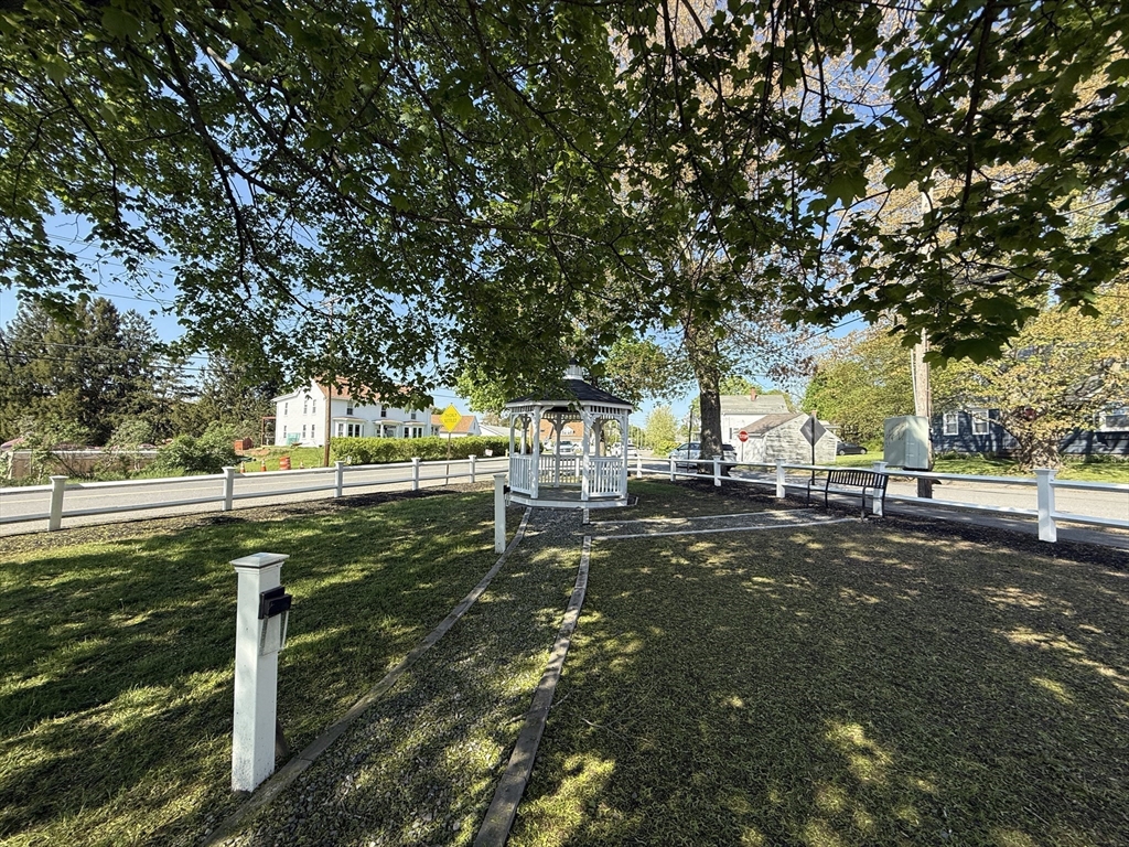 146 South Main Street, Unit 2D Clinton, MA 01510 - Photo 29 of 32