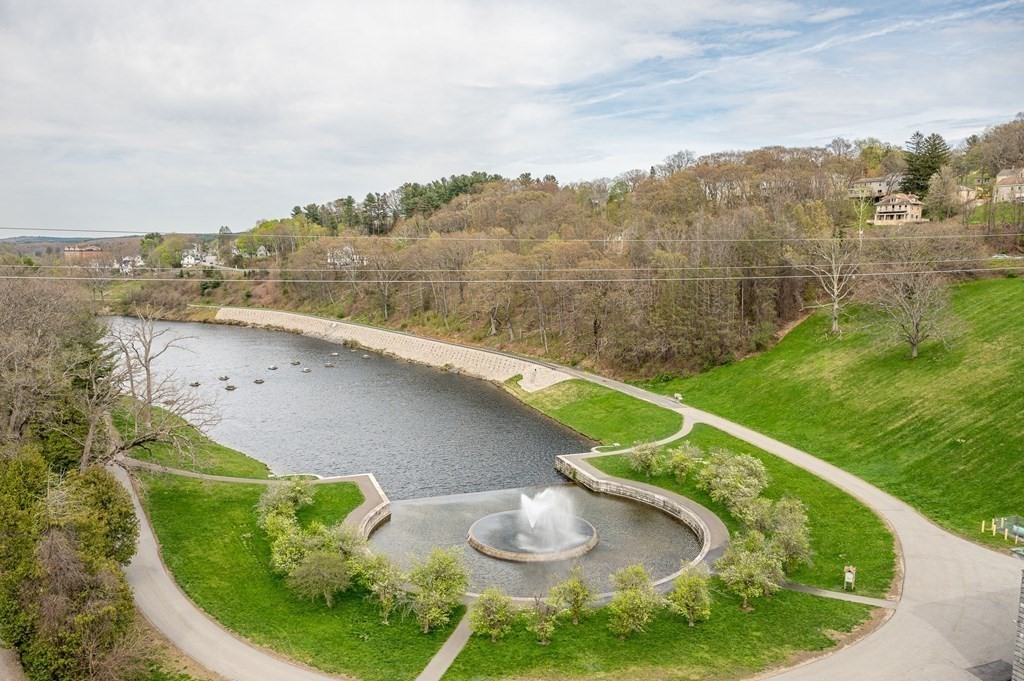 146 South Main Street, Unit 2D Clinton, MA 01510 - Photo 32 of 32