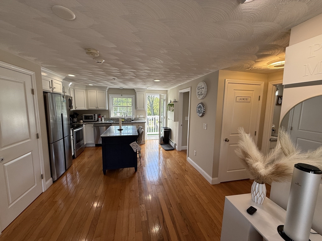 146 South Main Street, Unit 2D Clinton, MA 01510 - Photo 5 of 32