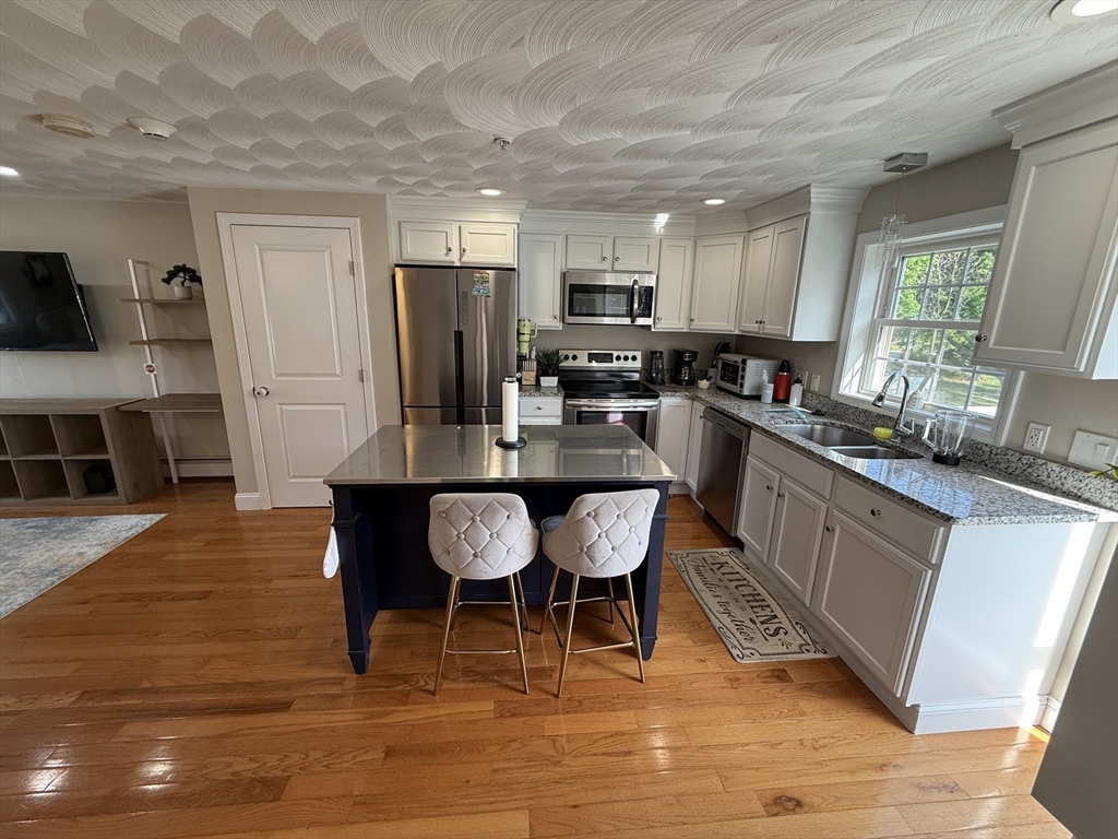 146 South Main Street, Unit 2D Clinton, MA 01510 - Photo 8 of 32