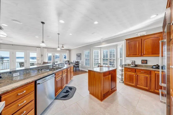 $1,275,000 | 97 Lighthouse Lane, Moneta, VA 24121