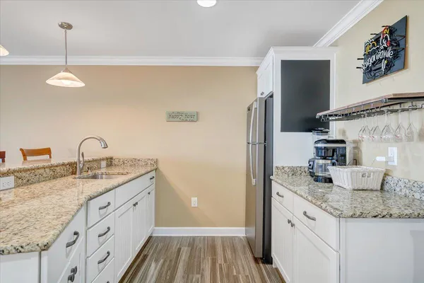 $1,275,000 | 97 Lighthouse Lane, Moneta, VA 24121