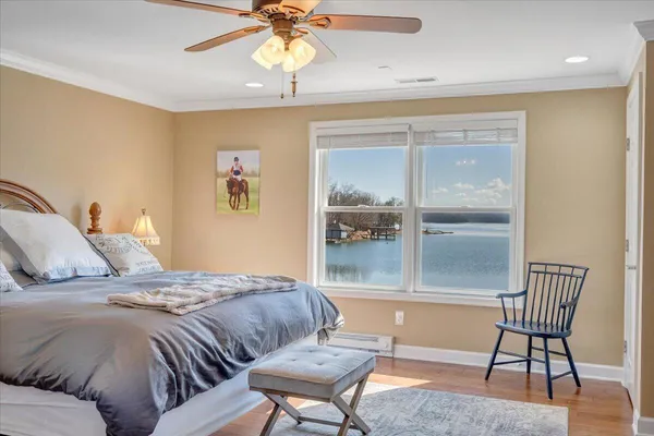 $1,275,000 | 97 Lighthouse Lane, Moneta, VA 24121