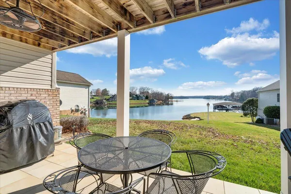 $1,275,000 | 97 Lighthouse Lane, Moneta, VA 24121