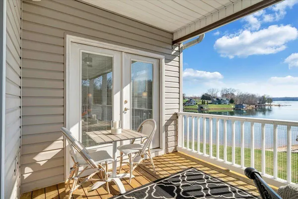 $1,275,000 | 97 Lighthouse Lane, Moneta, VA 24121