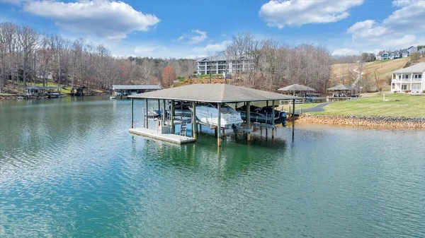 $1,275,000 | 97 Lighthouse Lane, Moneta, VA 24121