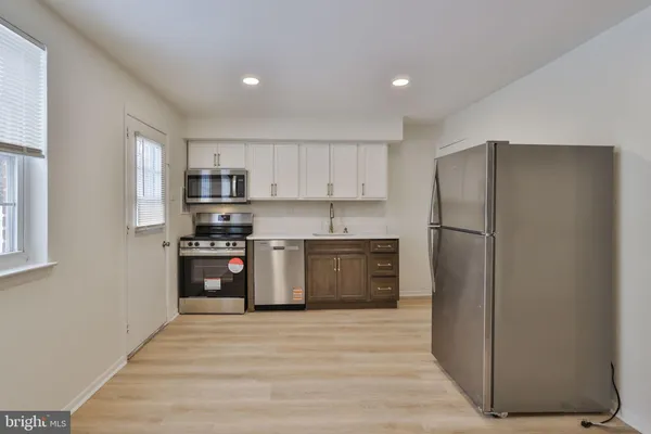 $2,198 | 305 South Warminster Road, Unit D3, Hatboro, PA 19040