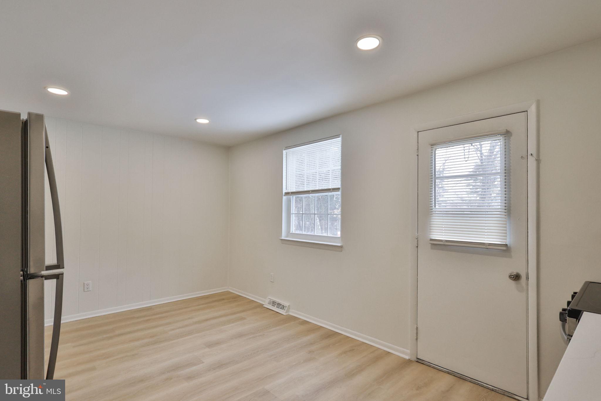305 South Warminster Road, Unit D3 Hatboro, PA 19040 - Photo 5 of 8