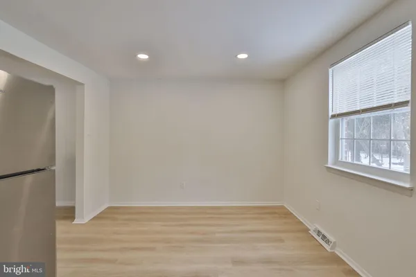 $2,198 | 305 South Warminster Road, Unit D3, Hatboro, PA 19040