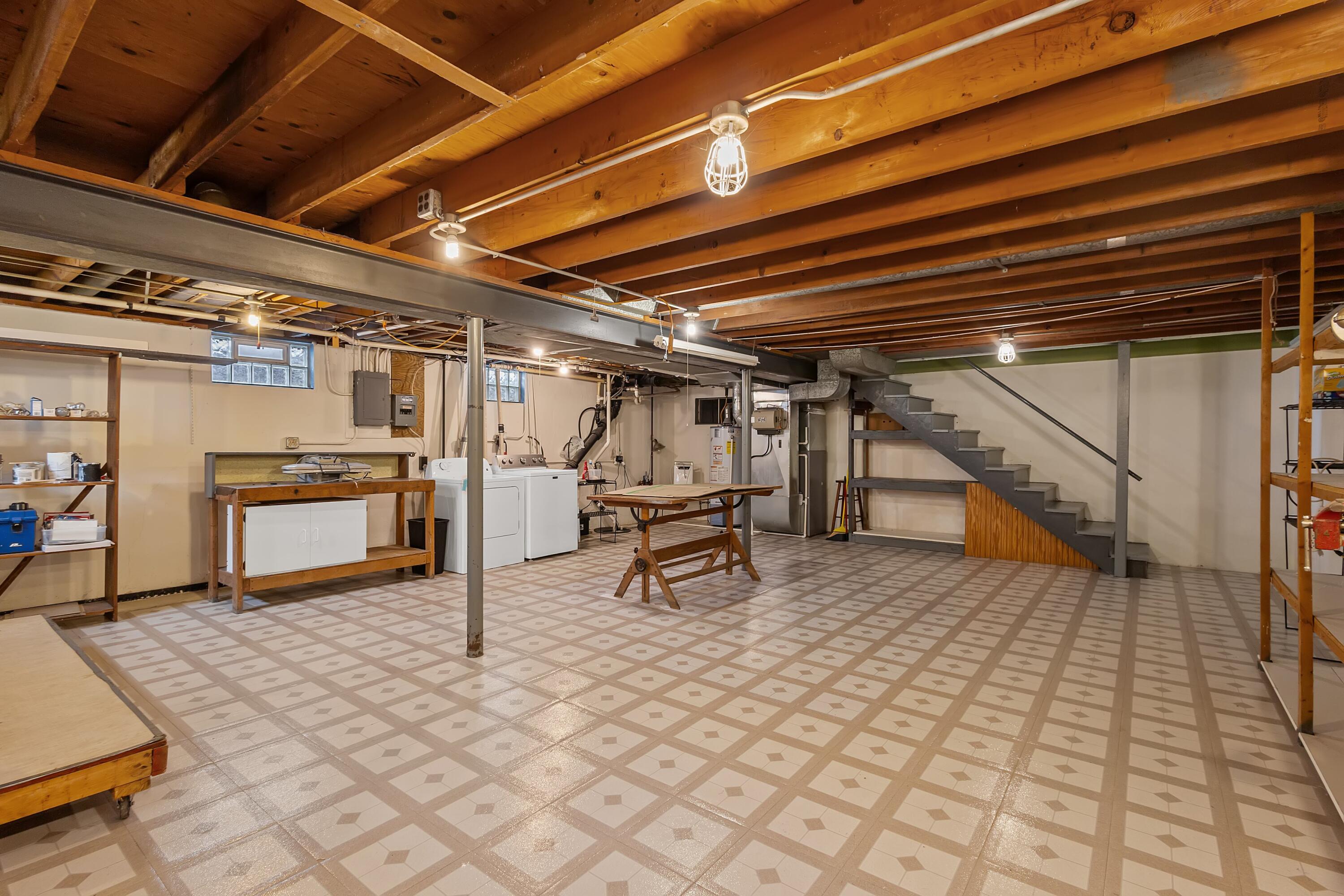 7748 Delaware Place Merrillville, IN 46410 - Photo 30 of 34 3000x2000