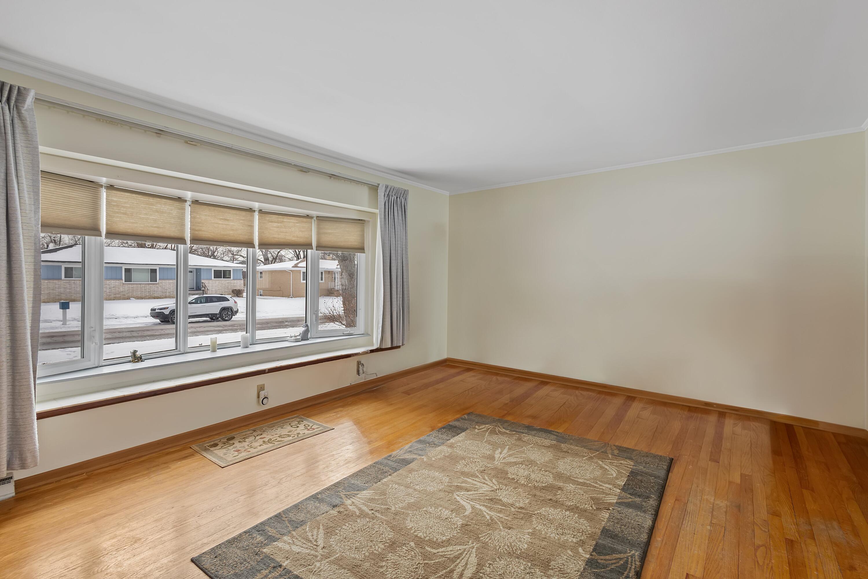 7748 Delaware Place Merrillville, IN 46410 - Photo 4 of 34 3000x2000