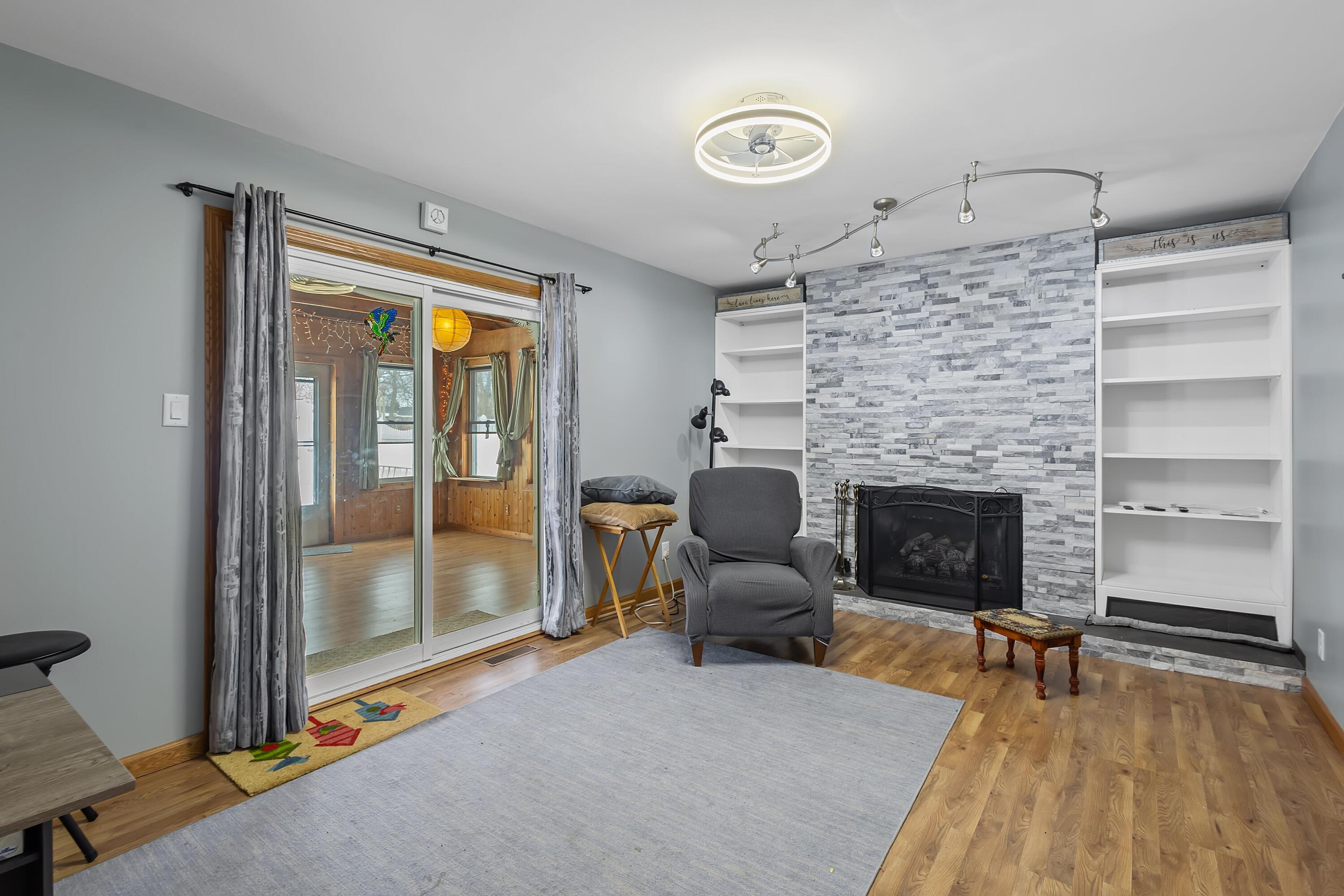 7748 Delaware Place Merrillville, IN 46410 - Photo 7 of 34 3000x2000