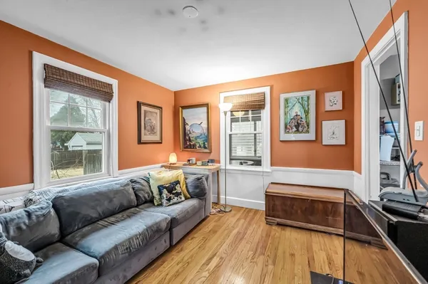 $280,000 | 35 Dresser Avenue, Chicopee, MA 01013