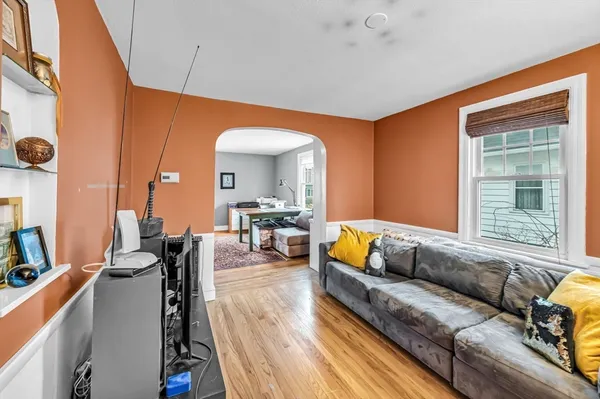 $280,000 | 35 Dresser Avenue, Chicopee, MA 01013