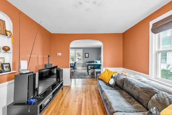 $280,000 | 35 Dresser Avenue, Chicopee, MA 01013