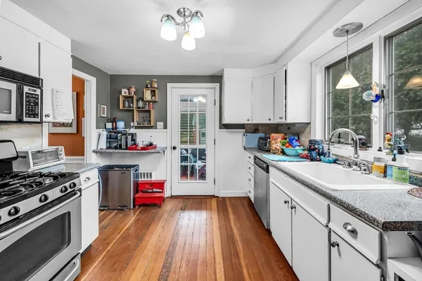 $280,000 | 35 Dresser Avenue, Chicopee, MA 01013