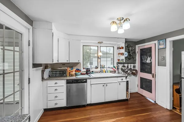 $280,000 | 35 Dresser Avenue, Chicopee, MA 01013