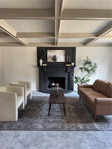 $379,900 | 1124 Amesbury Avenue, Liberty, MO 64068