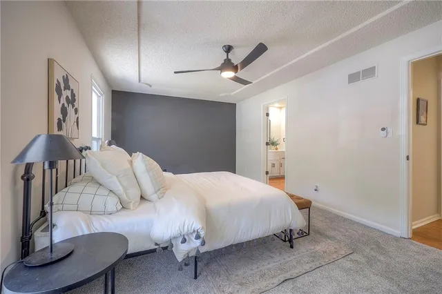 $379,900 | 1124 Amesbury Avenue, Liberty, MO 64068