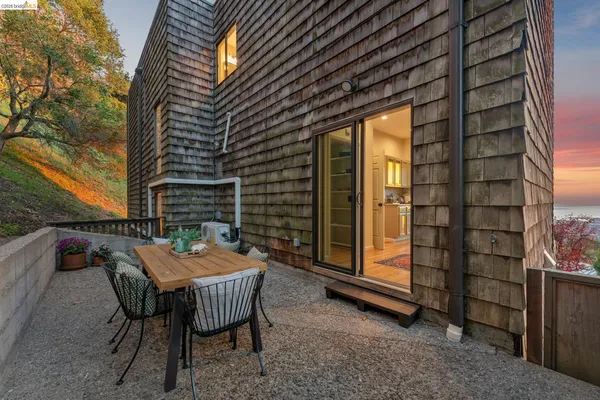 $1,495,000 | 1221 Grizzly Peak Boulevard, Berkeley, CA 94708