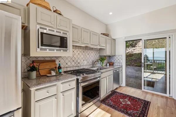 $1,495,000 | 1221 Grizzly Peak Boulevard, Berkeley, CA 94708