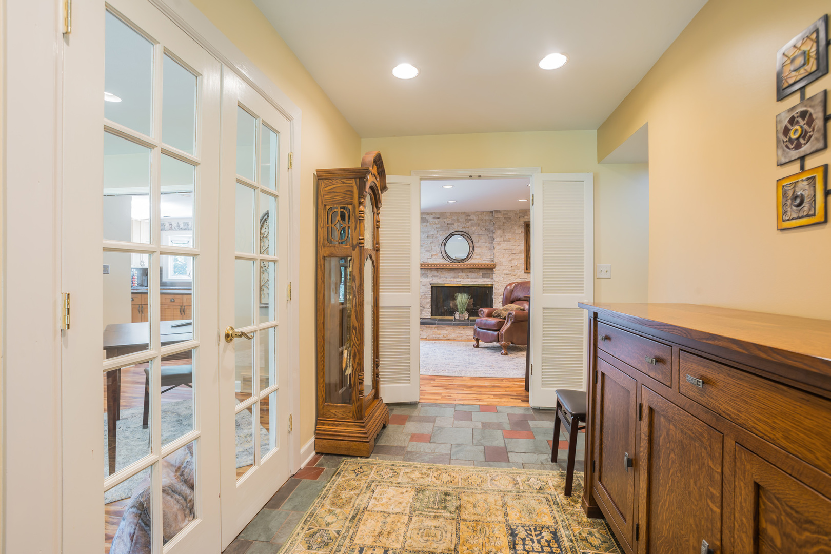 234 Valley Road Trout Valley, IL 60013 - Photo 5 of 29 a very nice looking room with a large window