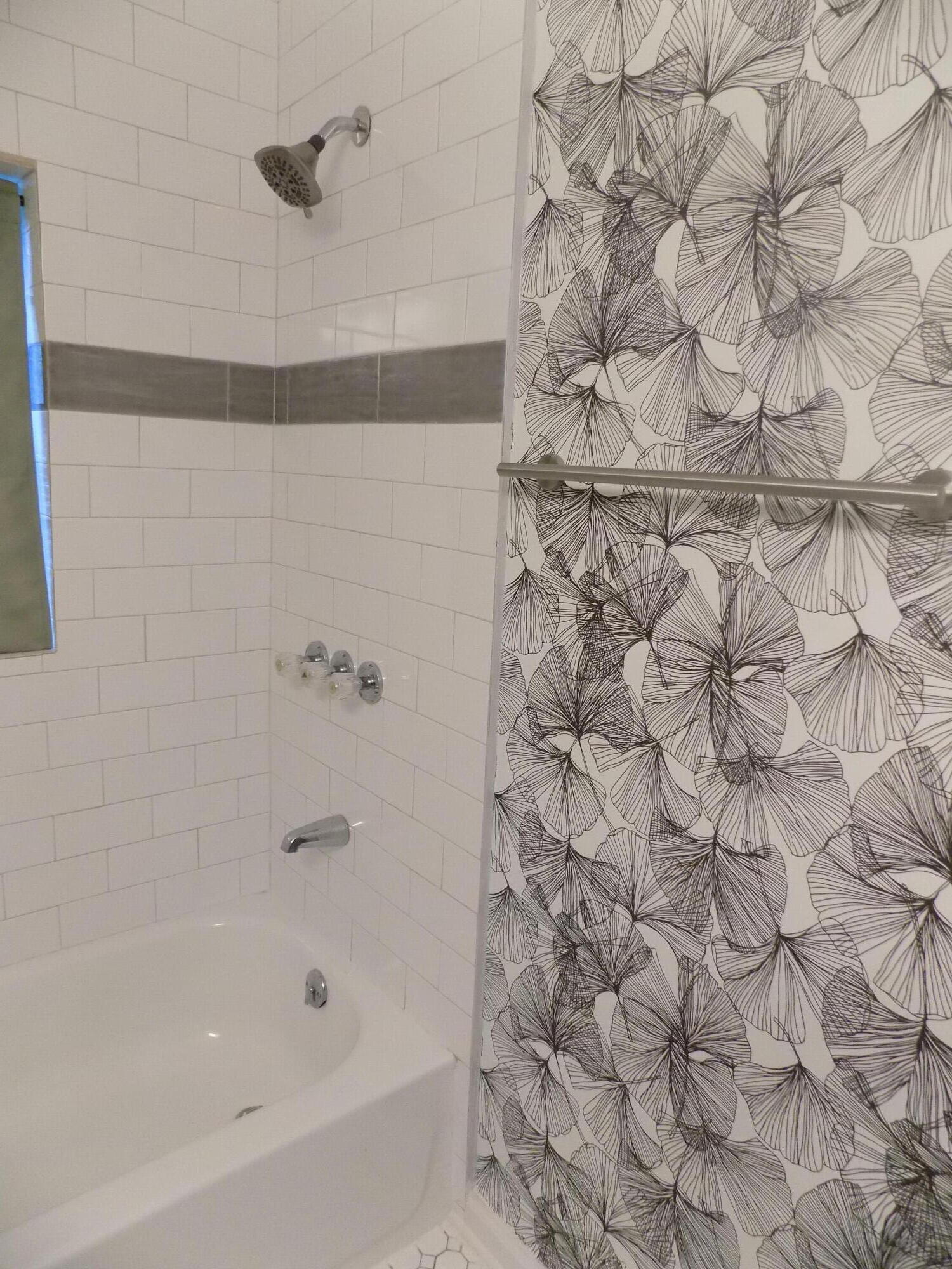 217 Savage Street Walterboro, SC 29488 - Photo 14 of 30 down stairs bath room