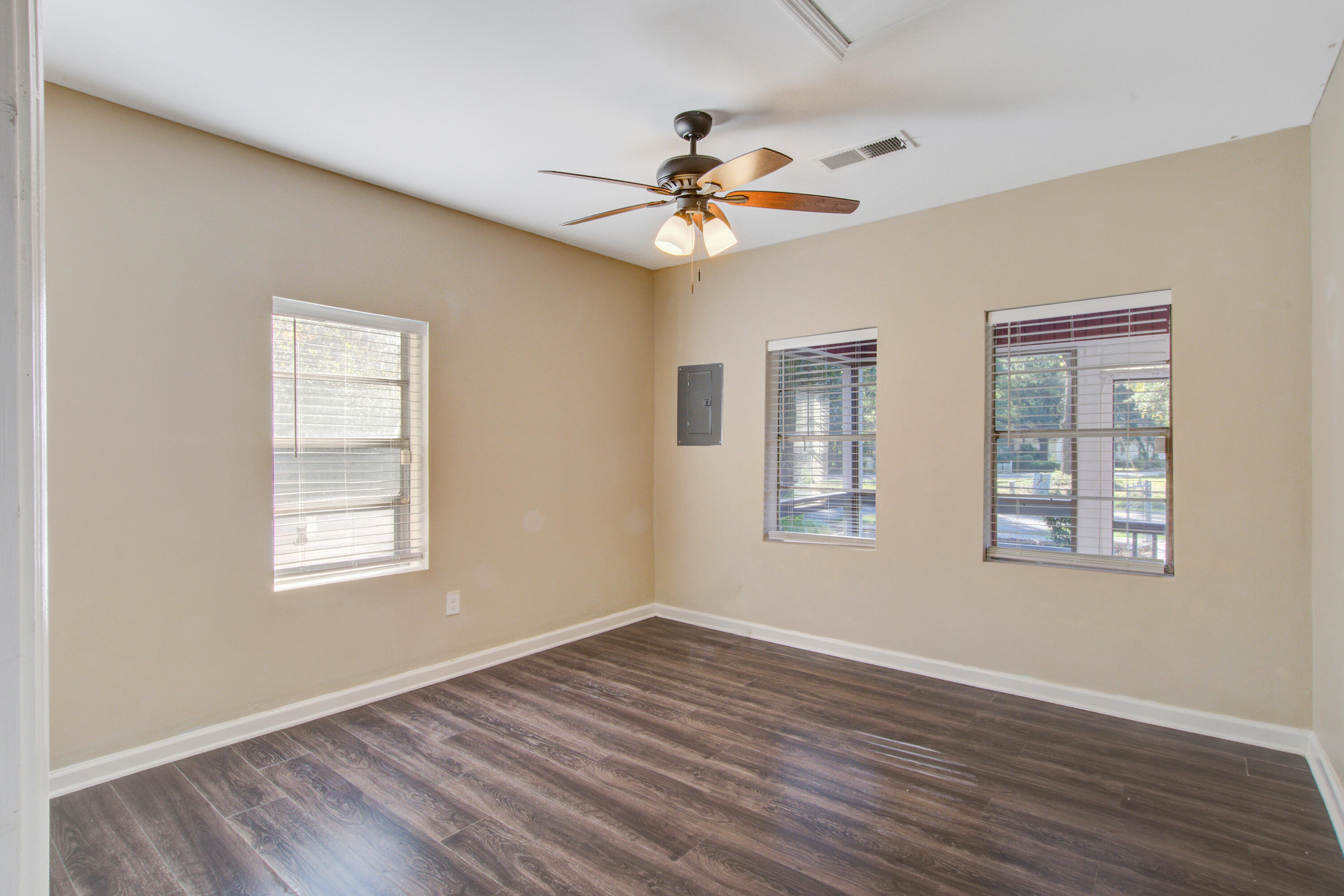 217 Savage Street Walterboro, SC 29488 - Photo 17 of 30 217_%2815%29