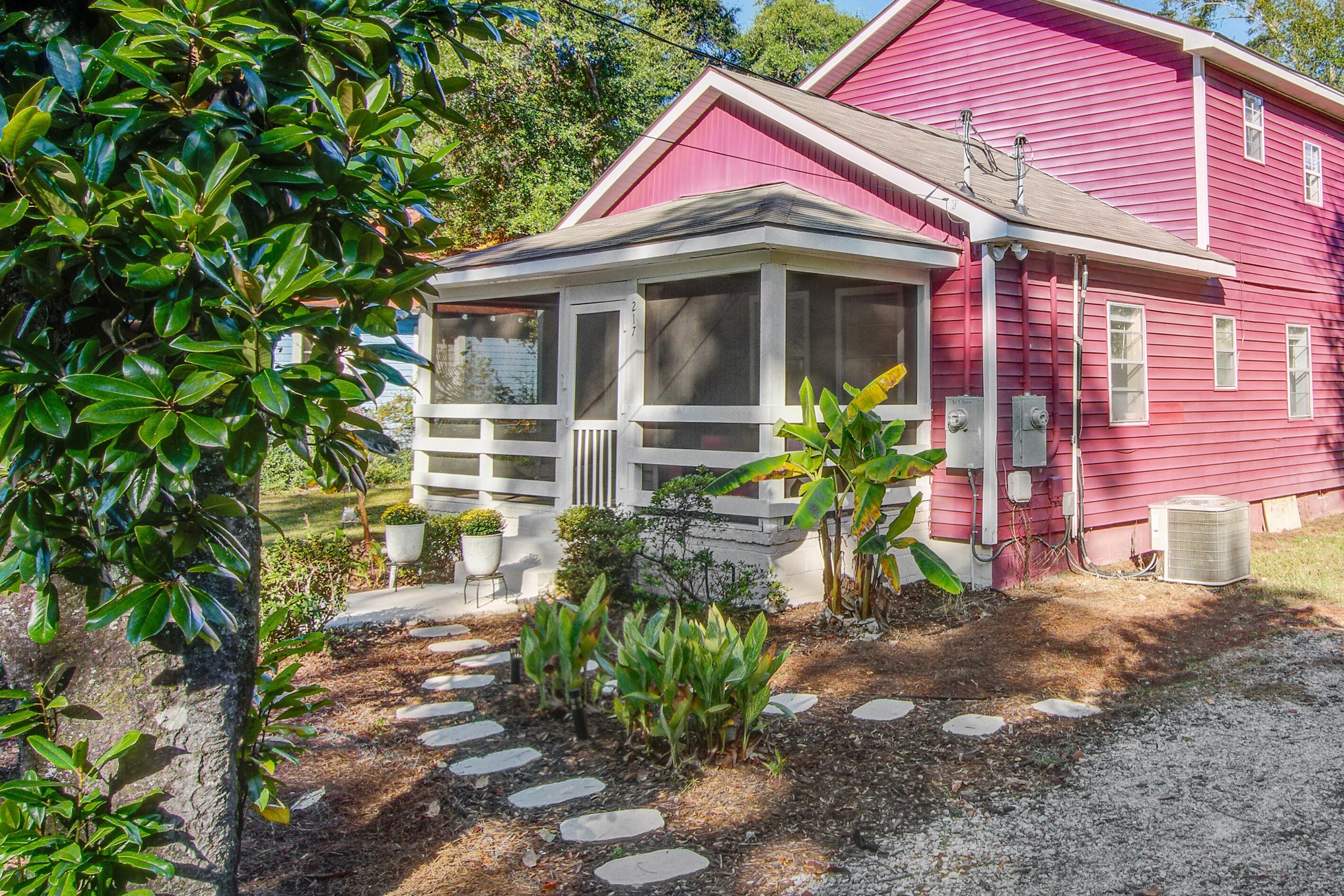 217 Savage Street Walterboro, SC 29488 - Photo 3 of 30 217_%284%29