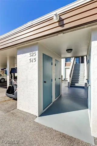 a view of a living room