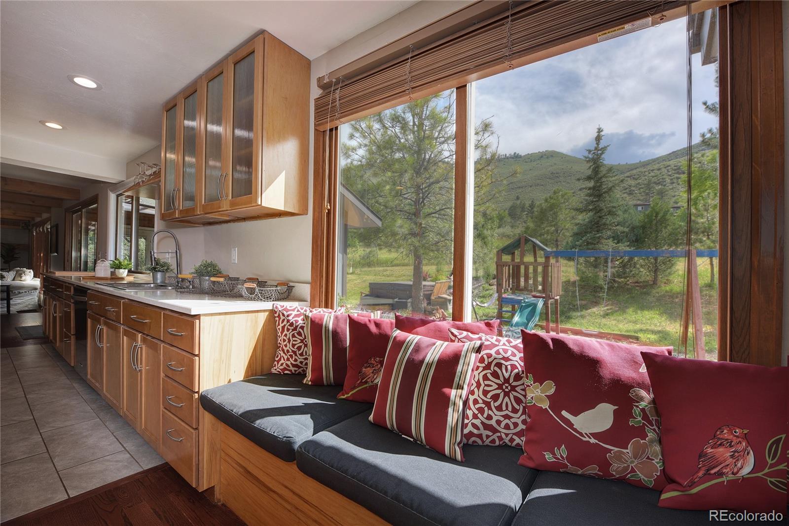 753 Apple Valley Road Lyons, CO 80540 - Photo 12 of 35